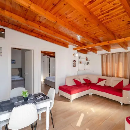 Ramaj Apartment Ksamil